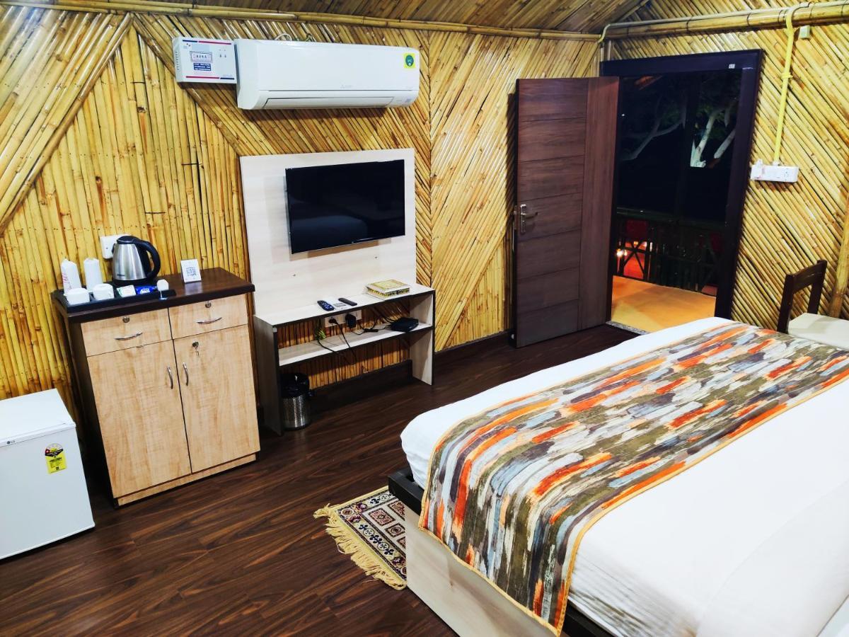 Hotel Bamboo Castle جايبور المظهر الخارجي الصورة
