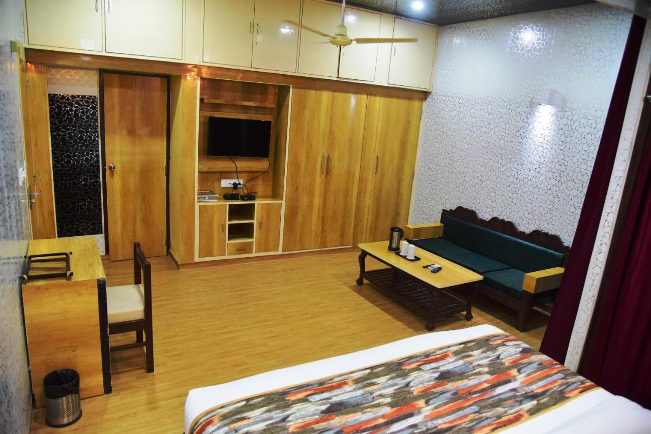 Hotel Bamboo Castle جايبور المظهر الخارجي الصورة